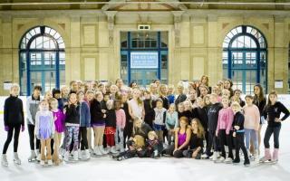 Becky Smith with the cast of 'Snow Queen on Ice'.                                                                                                                                                            Photo credit to:Jane Haysome, janehaysome.com