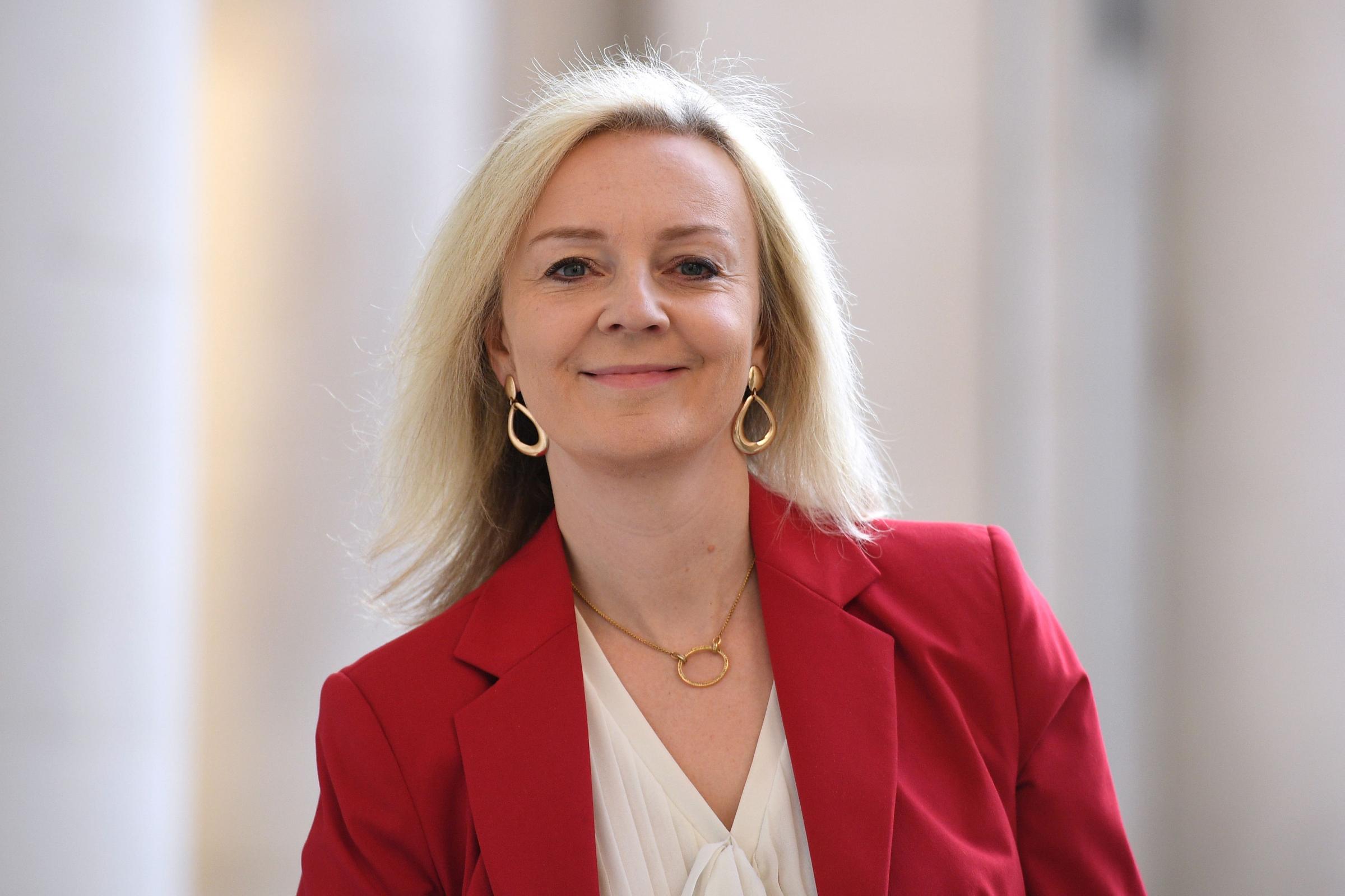 Truss draws up 'hit list' of oligarchs to face sanctions over Ukraine - Vimarsana News